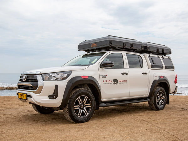 Toyota Hilux 4WD Double Cab mit Camping (4 Personen) – Namibia From The Roadside